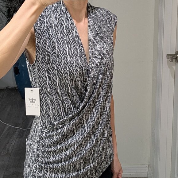 Chaus Sleeves Top, Size S - Picture 4 of 11